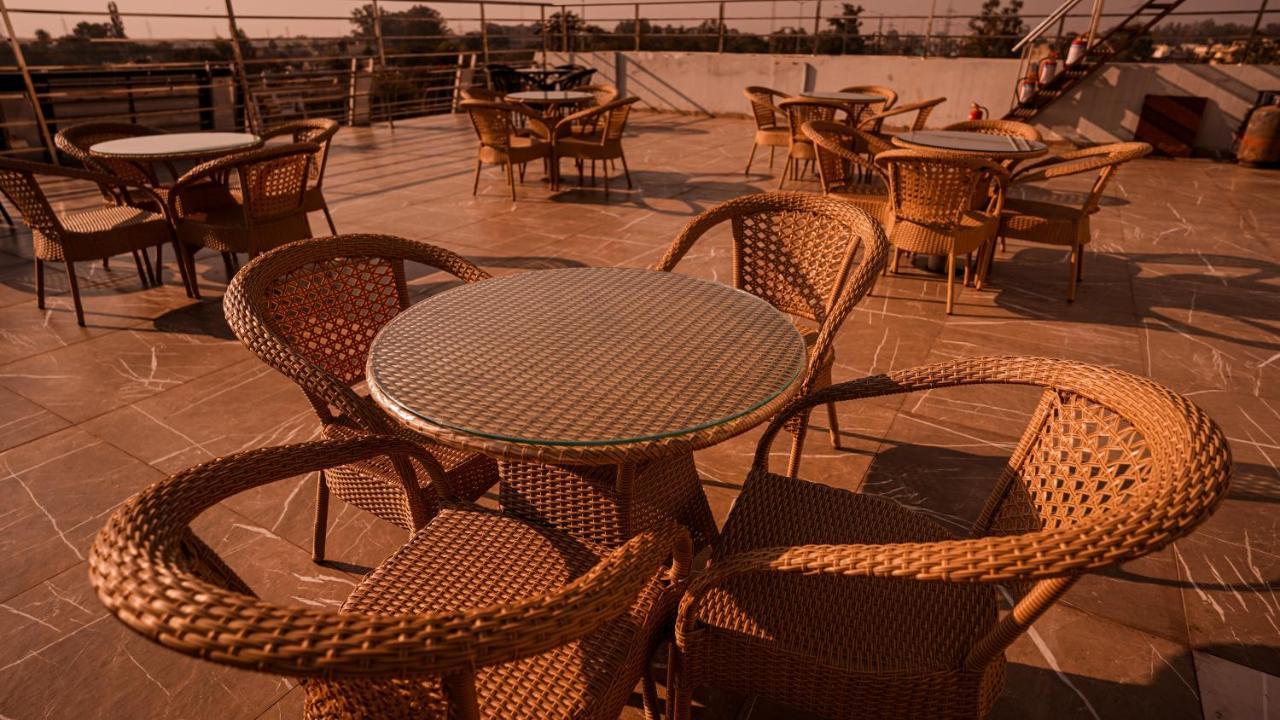 Hotel Northwind, Kharar, Mohali Ngoại thất bức ảnh